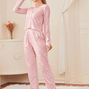 Too-Sweet-lounge-pj-set-35-min-e1606830075257